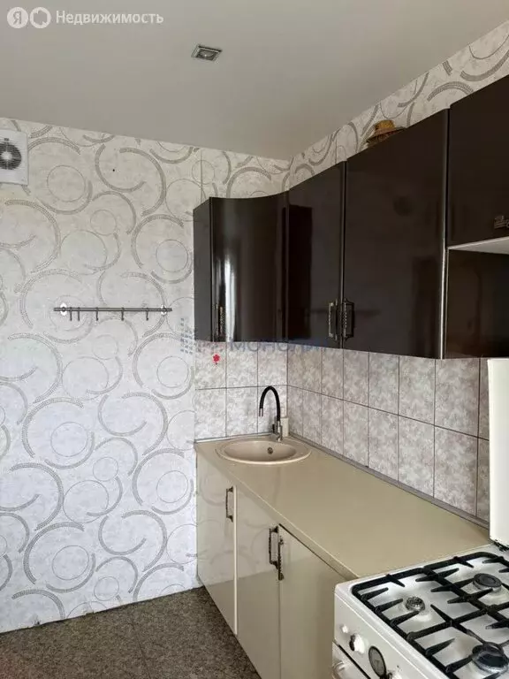 3-комнатная квартира: Нижний Новгород, улица Ватутина, 16А (62.6 м) - Фото 2