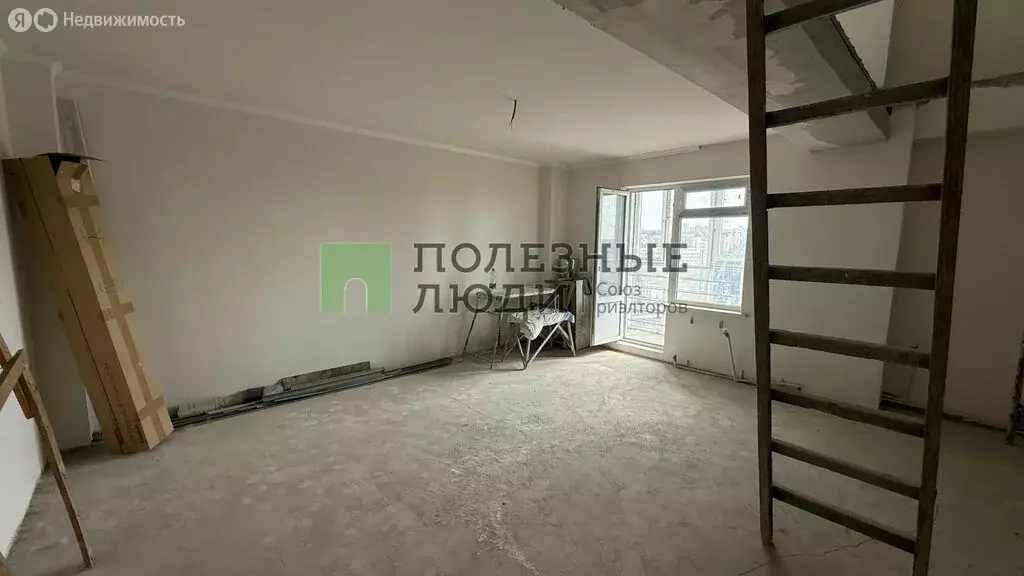 3-комнатная квартира: Белгород, Гостенская улица, 16 (79.7 м) - Фото 0