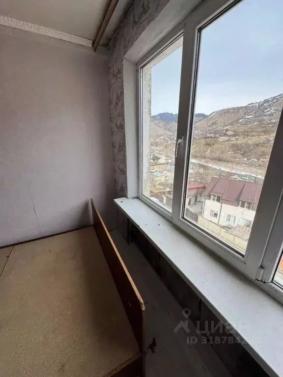 1-к кв. Карачаево-Черкесия, Карачаевск ул. Курджиева, 2 (33.4 м) - Фото 1