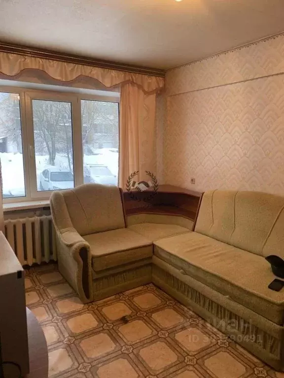 3-к кв. Калужская область, Дзержинский район, Товарково городское ... - Фото 0