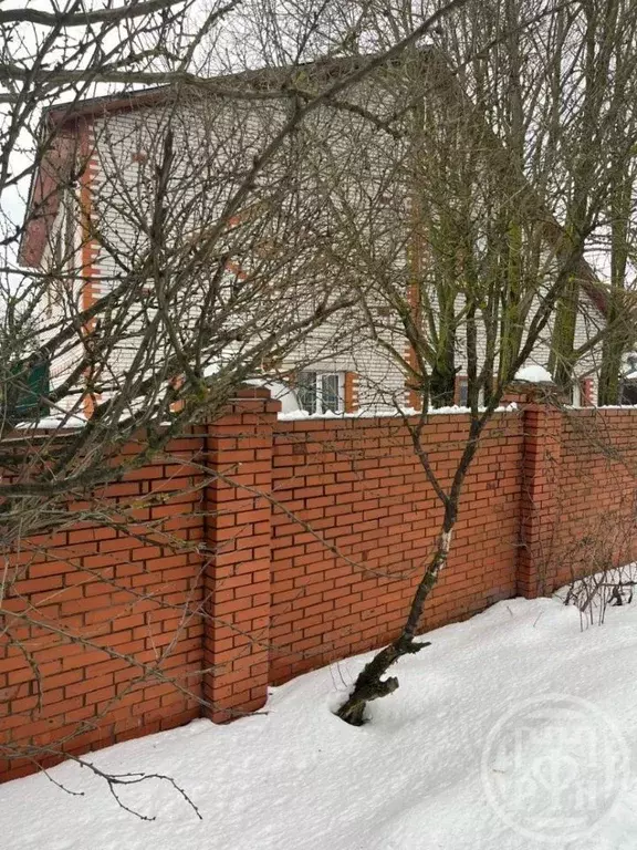 Дом в Ленинградская область, Коммунар г. Гатчинский муниципальный ... - Фото 1