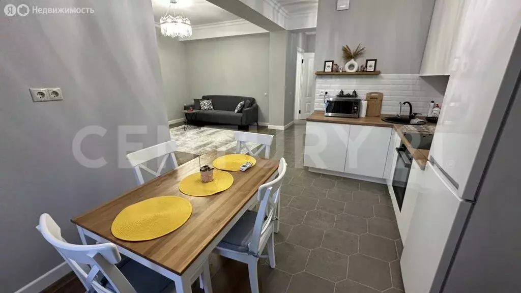 1-комнатная квартира: Махачкала, проспект Насрутдинова, 57 (65 м) - Фото 1