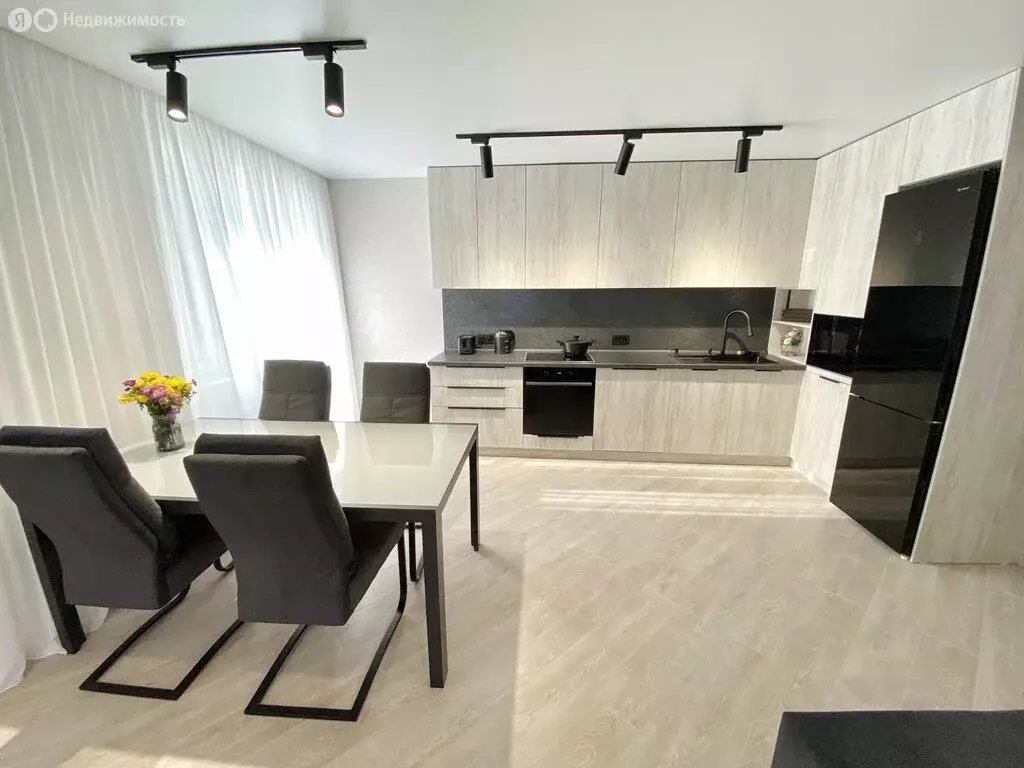 3-комнатная квартира: Киров, улица Маклина, 60А (67 м) - Фото 2