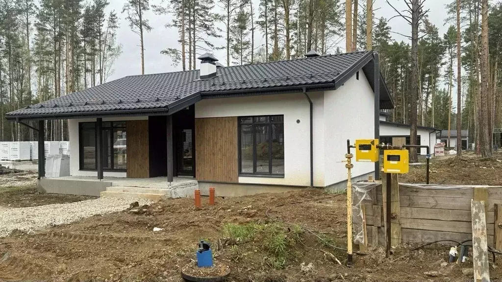 Дом в Свердловская область, Сысертский муниципальный округ, пос. ... - Фото 0
