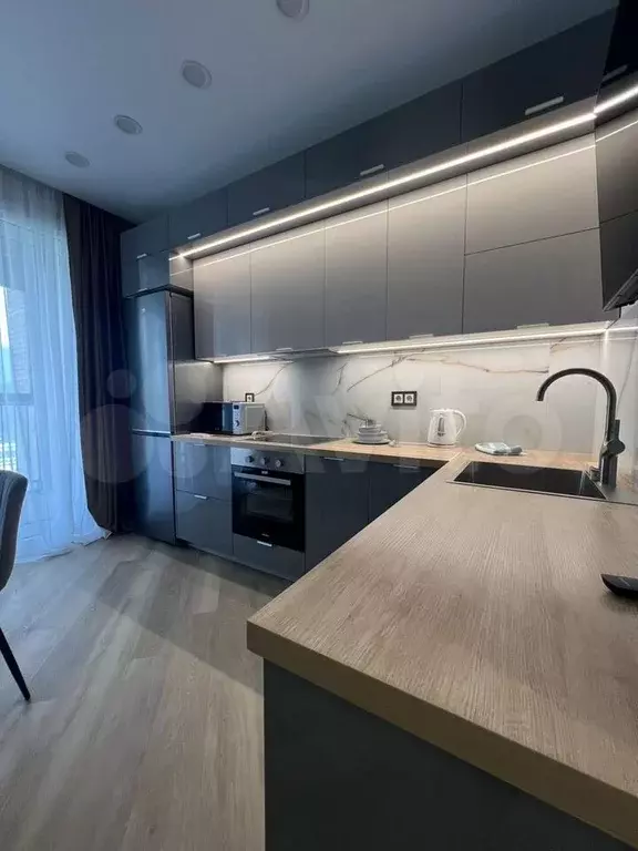 1-к. квартира, 40 м, 15/22 эт. - Фото 1