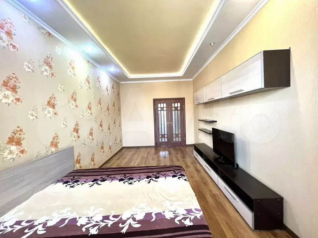 2-к. квартира, 65 м, 5/5 эт. - Фото 0