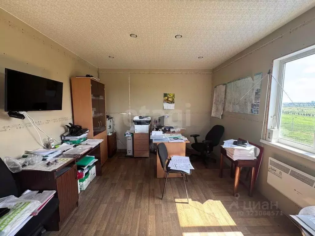 Склад в Красноярский край, Емельяново пгт ул. Советская, 175В (500 м) - Фото 1