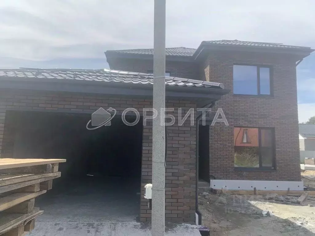 Дом в Тюменская область, Тюменский муниципальный округ, пос. ... - Фото 1