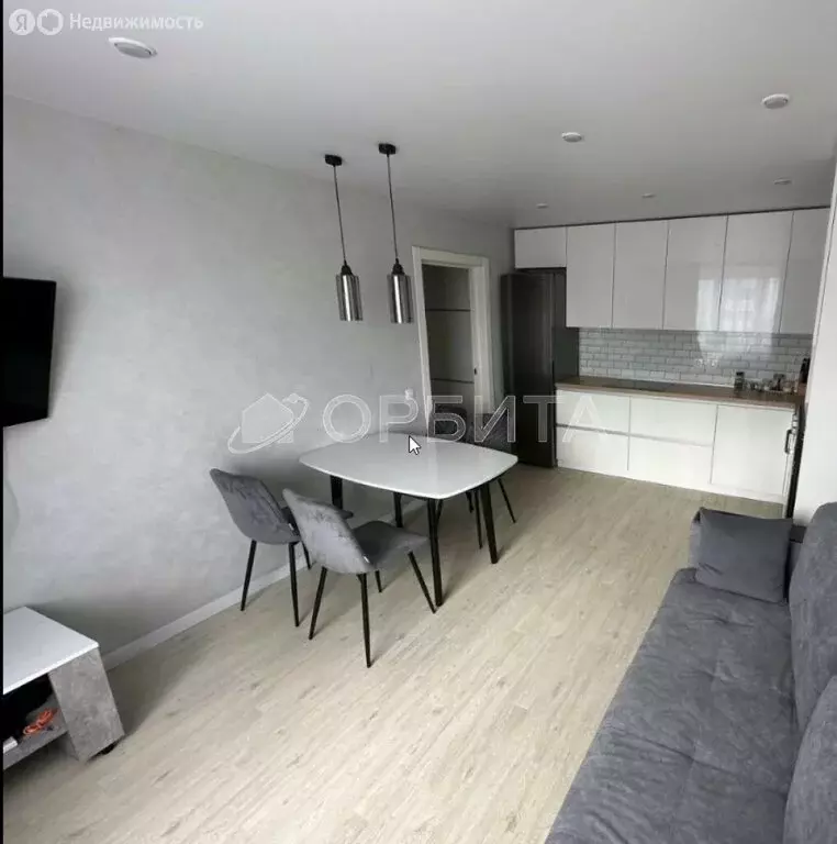 2-комнатная квартира: Тюмень, улица Федюнинского, 58к2 (58.8 м) - Фото 1