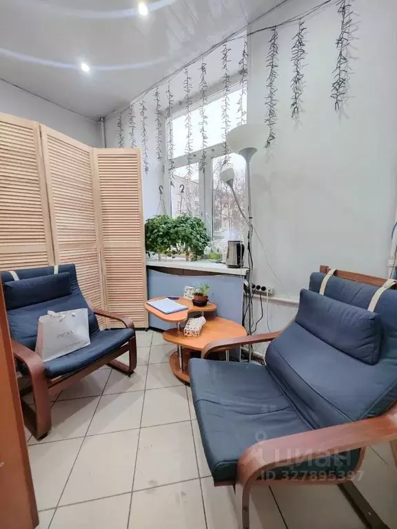 Помещение свободного назначения в Москва Новозаводская ул., 25к5 (7 м) - Фото 1