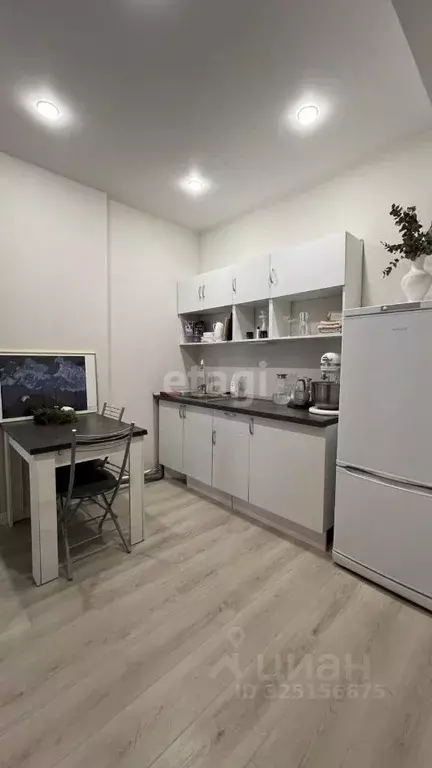 1-к кв. Тюменская область, Тюмень ул. 50 лет Октября, 1а (29.3 м) - Фото 1