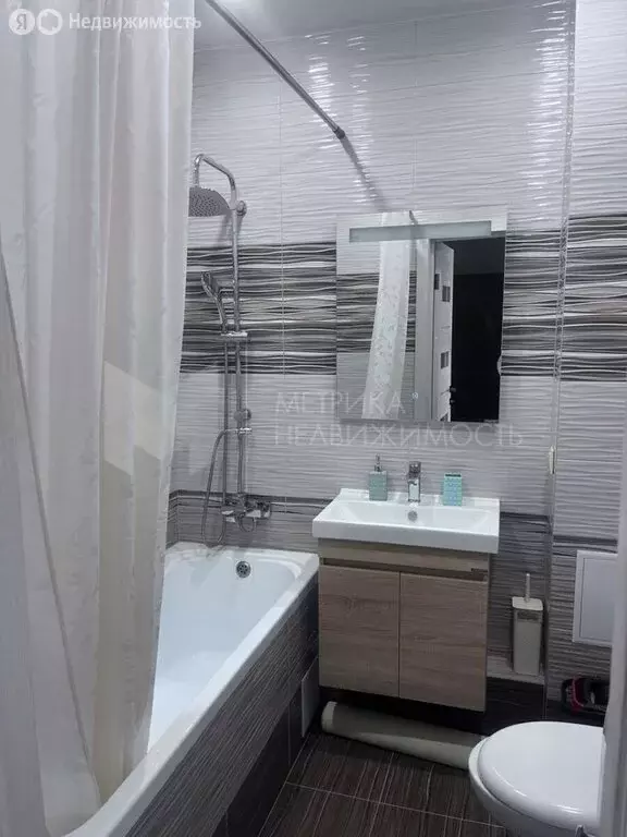 1-комнатная квартира: Тюмень, Ставропольская улица, 97к4 (35.9 м) - Фото 0