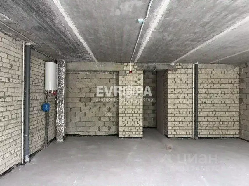 Офис в Ульяновская область, Ульяновск просп. Туполева, 33А (64 м) - Фото 1