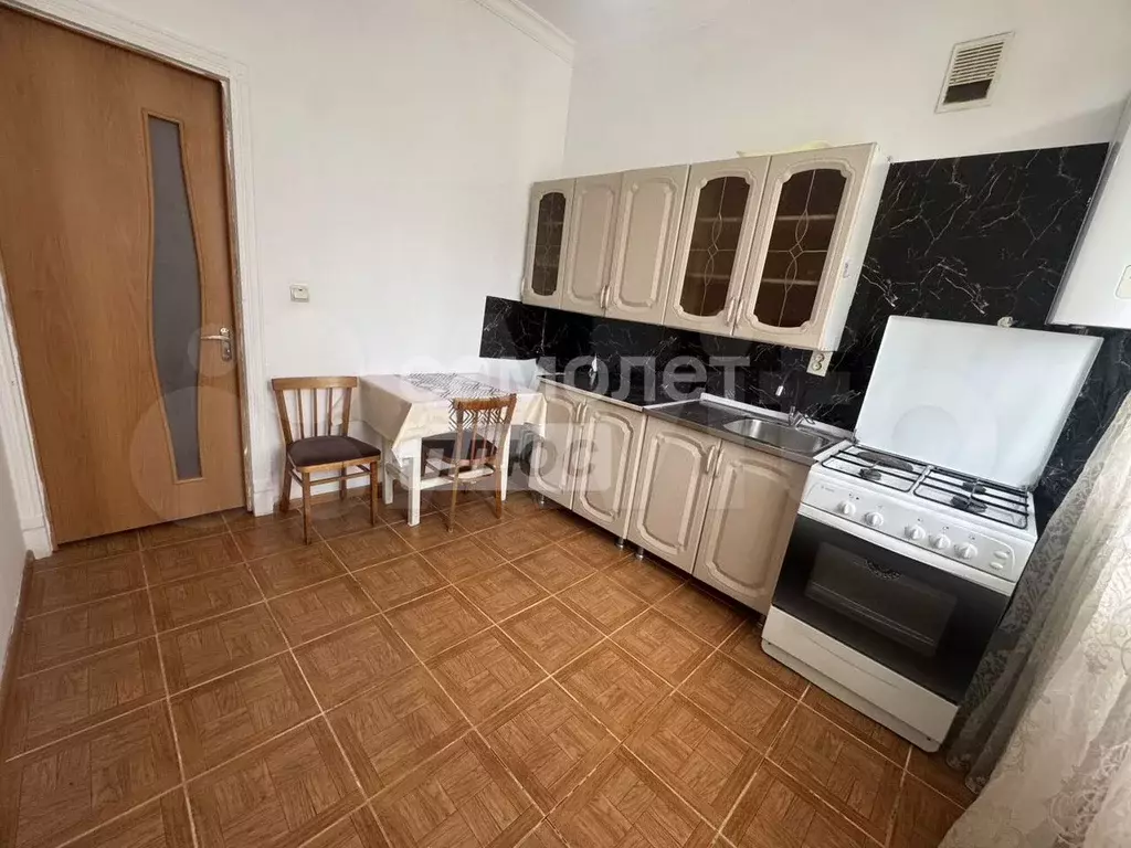 2-к. квартира, 60 м, 2/5 эт. - Фото 1