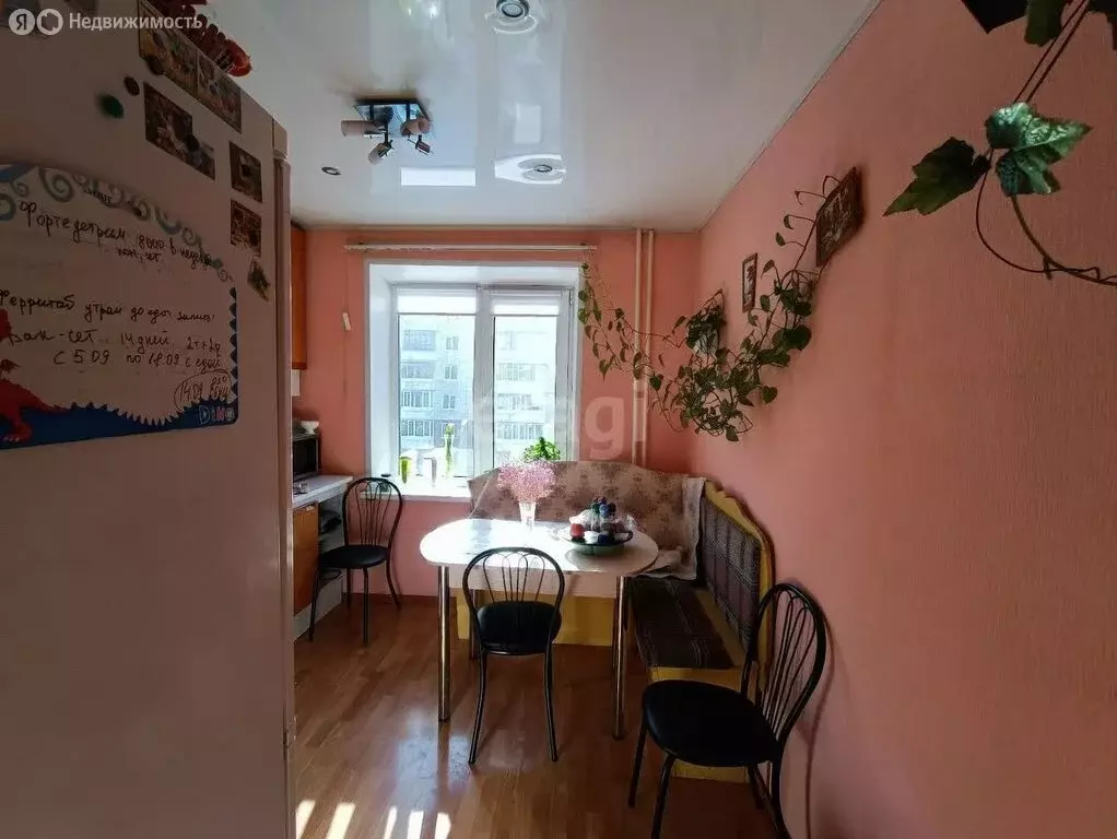 2-комнатная квартира: Северск, улица Калинина, 129 (50.3 м) - Фото 1