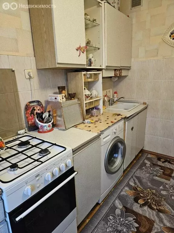 3-комнатная квартира: Нижний Новгород, микрорайон Мончегорский, ... - Фото 1