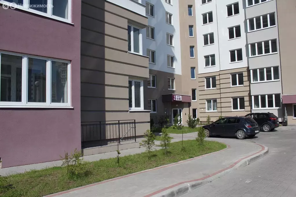 2-комнатная квартира: Калининград, Таврическая улица, 1 (74.4 м) - Фото 0