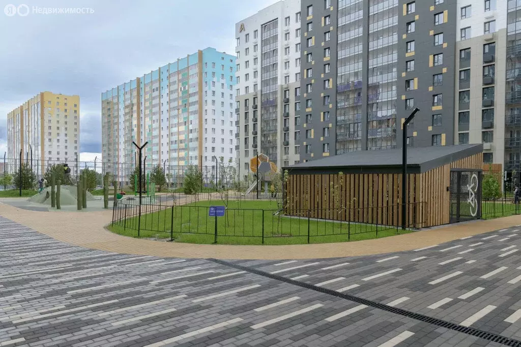 3-комнатная квартира: Сыктывкар, Тентюковская улица, 320к3 (70.6 м) - Фото 1