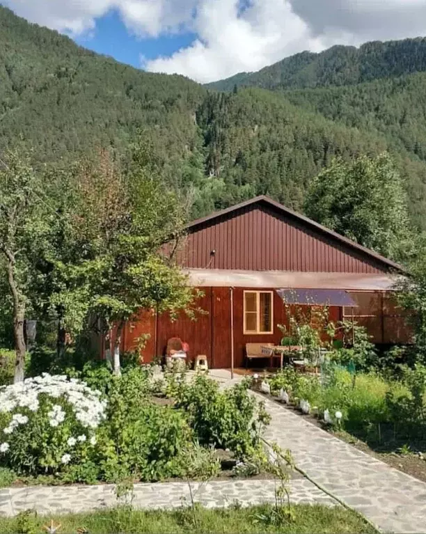 Дом в Карачаево-Черкесия, Теберда Карачаевский городской округ, ул. ... - Фото 1