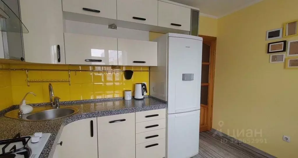 2-к кв. Крым, Симферополь ул. Лексина, 60 (54.2 м) - Фото 2