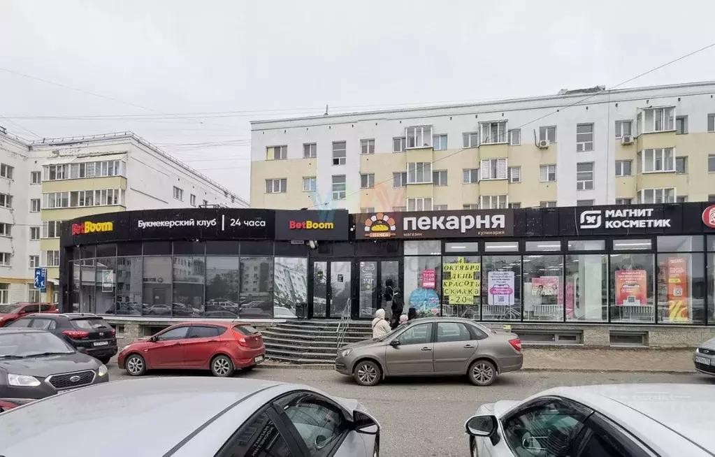 Торговая площадь в Башкортостан, Уфа Революционная ул., 52 (296 м) - Фото 1