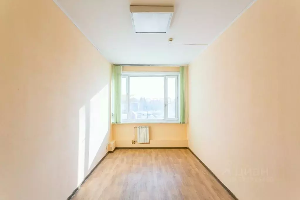 Офис в Новосибирская область, Новосибирск ул. Петухова, 17 (17 м) - Фото 1
