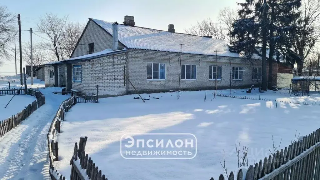 Дом в Курская область, Курский район, Камышинский сельсовет, д. ... - Фото 1