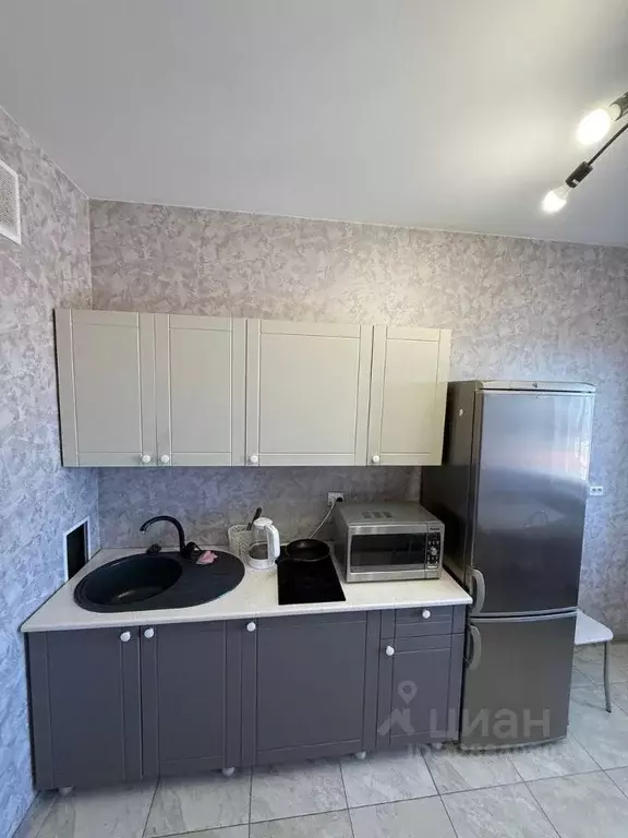 1-к кв. Иркутская область, Иркутск Братская ул., 7/7 (40.0 м) - Фото 2