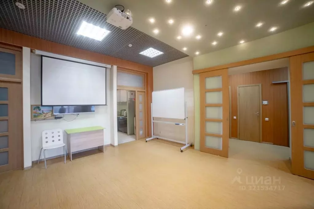 Помещение свободного назначения в Томская область, Томск ул. ... - Фото 1