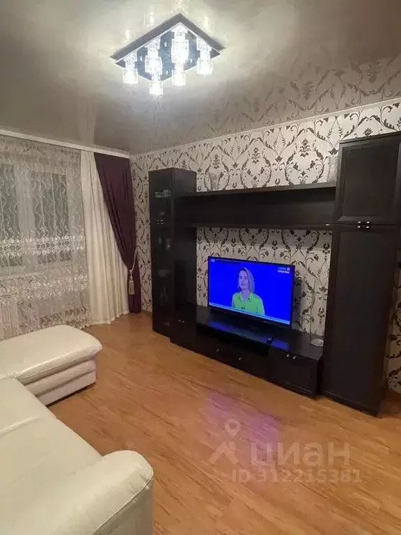 3-к кв. Вологодская область, Череповец Рыбинская ул., 64 (55.0 м) - Фото 1