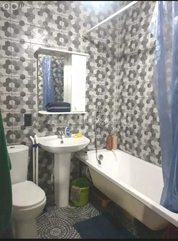 Квартира-студия: Сочи, микрорайон Мамайка, Яблочная улица, 25 (36 м) - Фото 1