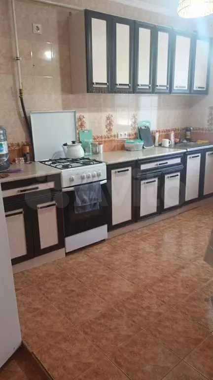Комната 15 м в 3-к., 1/1 эт. - Фото 0