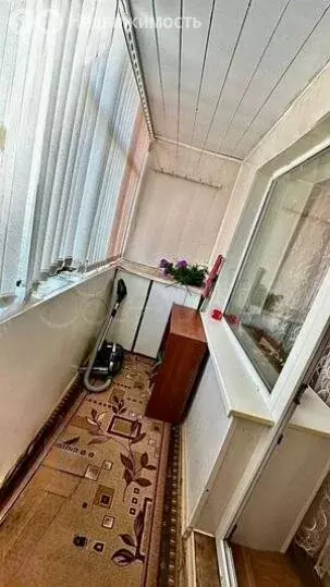 3-комнатная квартира: Губкин, улица Раевского, 22 (63.1 м) - Фото 1