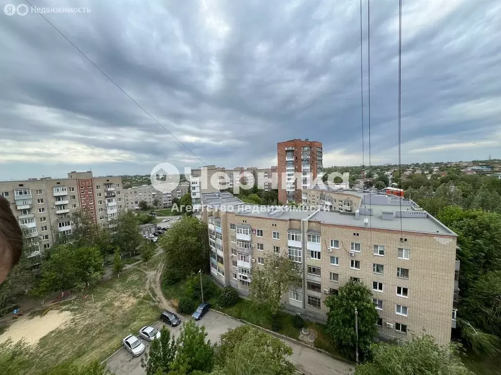 2-комнатная квартира: Шахты, Индустриальная улица, 3А (48 м) - Фото 0