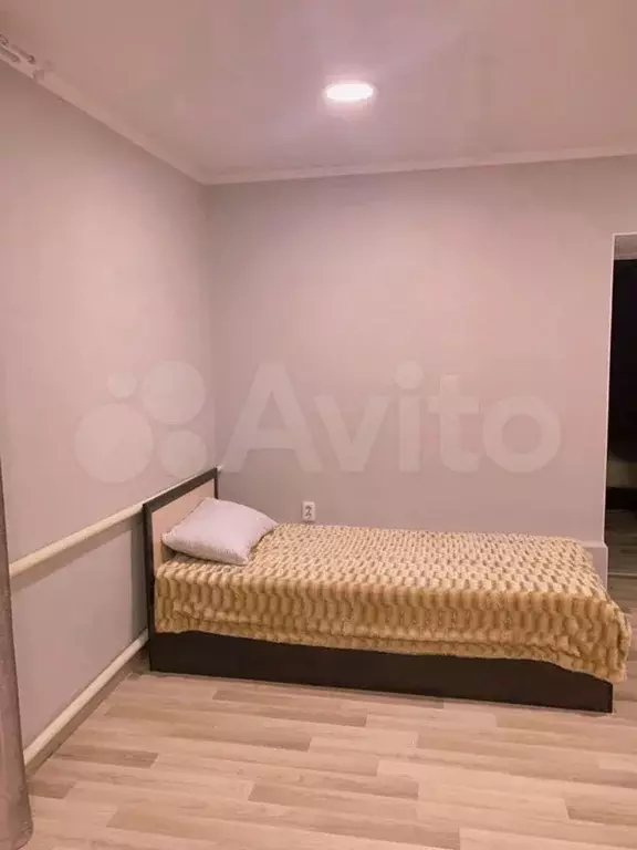 2-к. квартира, 60 м, 1/2 эт. - Фото 1