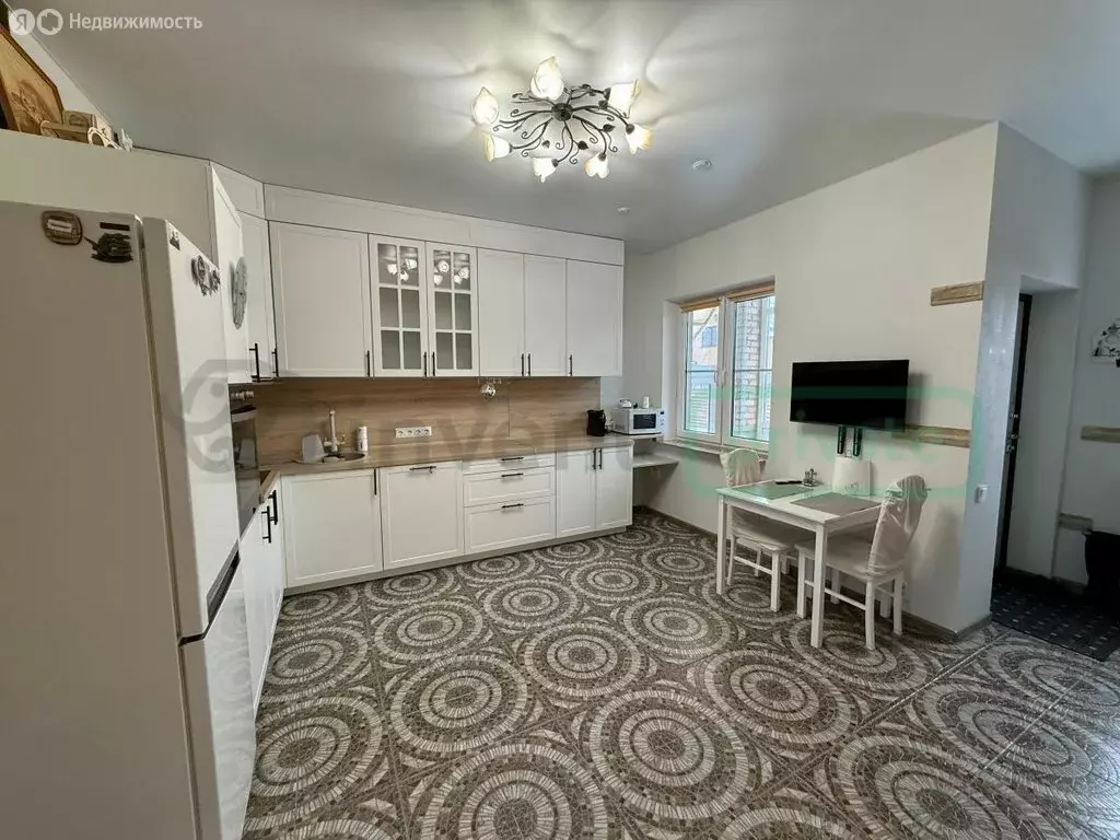 Дом в Калининградская область, Гурьевский муниципальный округ, посёлок ... - Фото 2