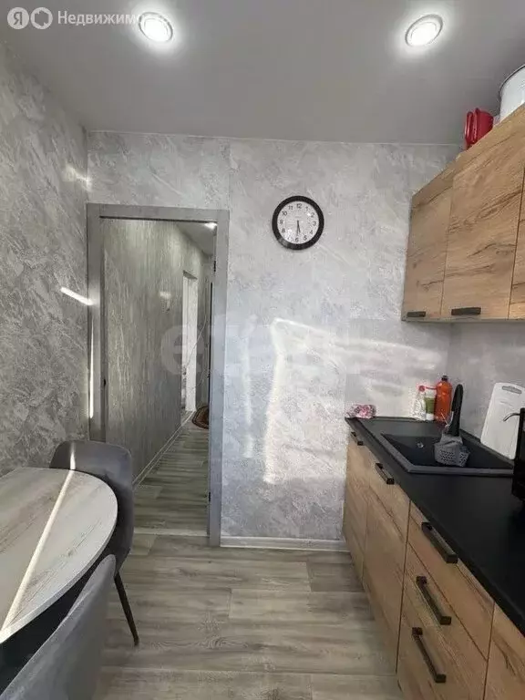 1-комнатная квартира: Омск, микрорайон Чередовый, 6-я Чередовая улица, ... - Фото 2