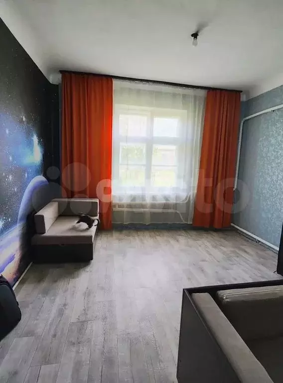 3-к. квартира, 60 м, 1/1 эт. - Фото 0