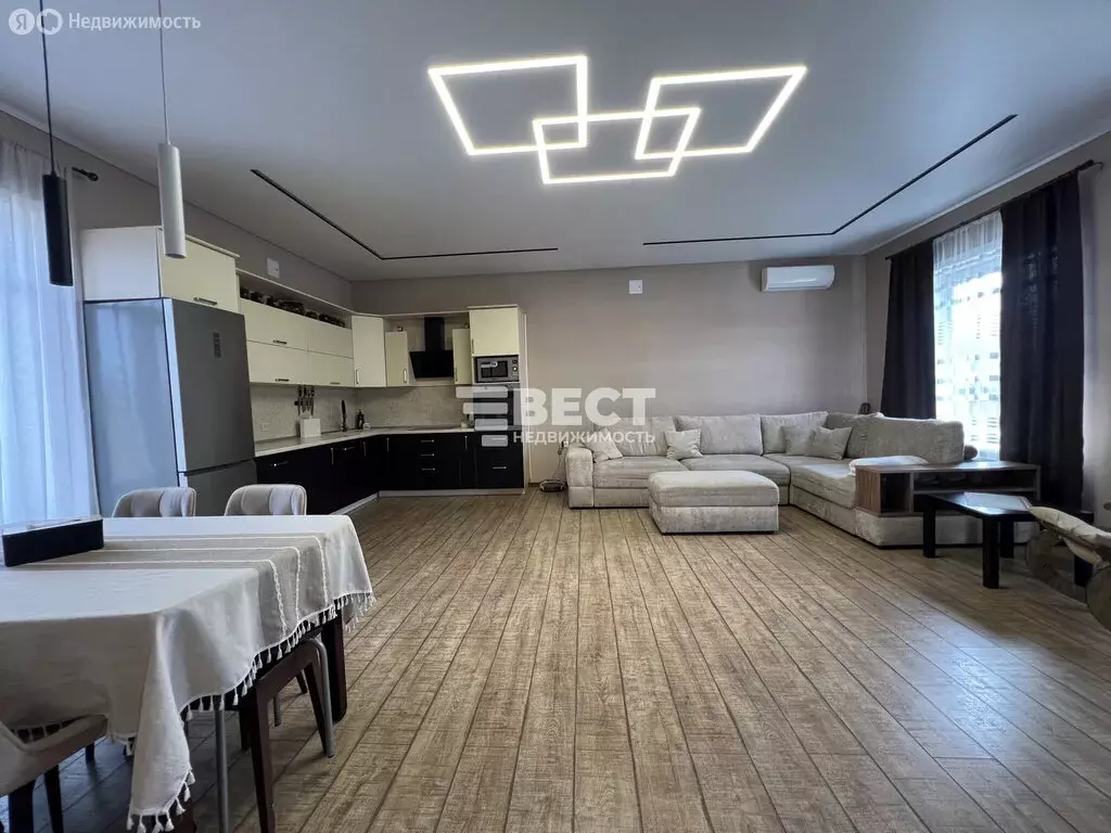 Дом в Ленинск-Кузнецкий, улица Крупина, 124 (134.7 м) - Фото 1