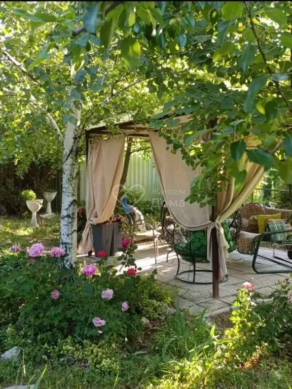 Дом в Волгоградская область, Волгоград Эльтонская ул. (120 м) - Фото 1