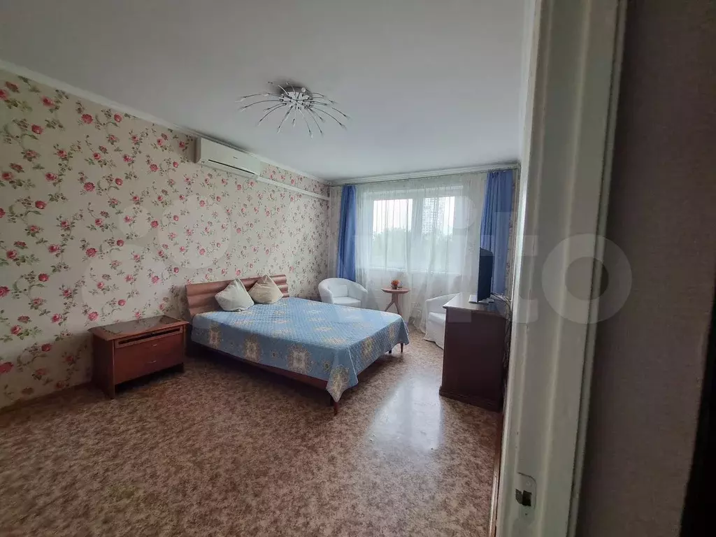 1-к. квартира, 37 м, 4/22 эт. - Фото 1