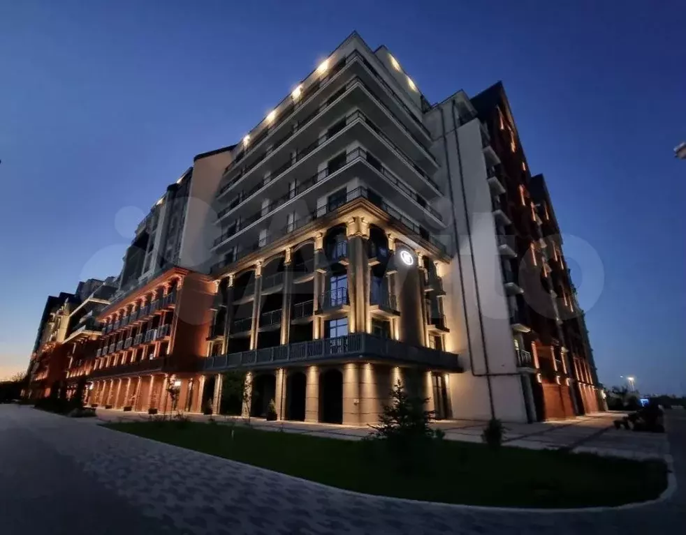 1-к. квартира, 57,4 м, 7/15 эт. - Фото 0