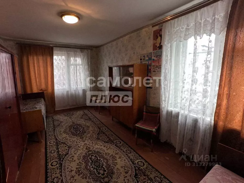 3-к кв. Белгородская область, Старый Оскол Весенний мкр, 8 (61.1 м) - Фото 0