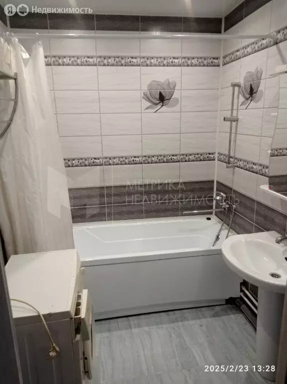 3-комнатная квартира: Тюмень, улица Валентины Трофимовой, 13 (83.3 м) - Фото 1