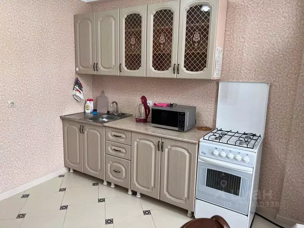 1-к кв. Дагестан, Каспийск ул. Ленина, 54А (55.0 м) - Фото 0