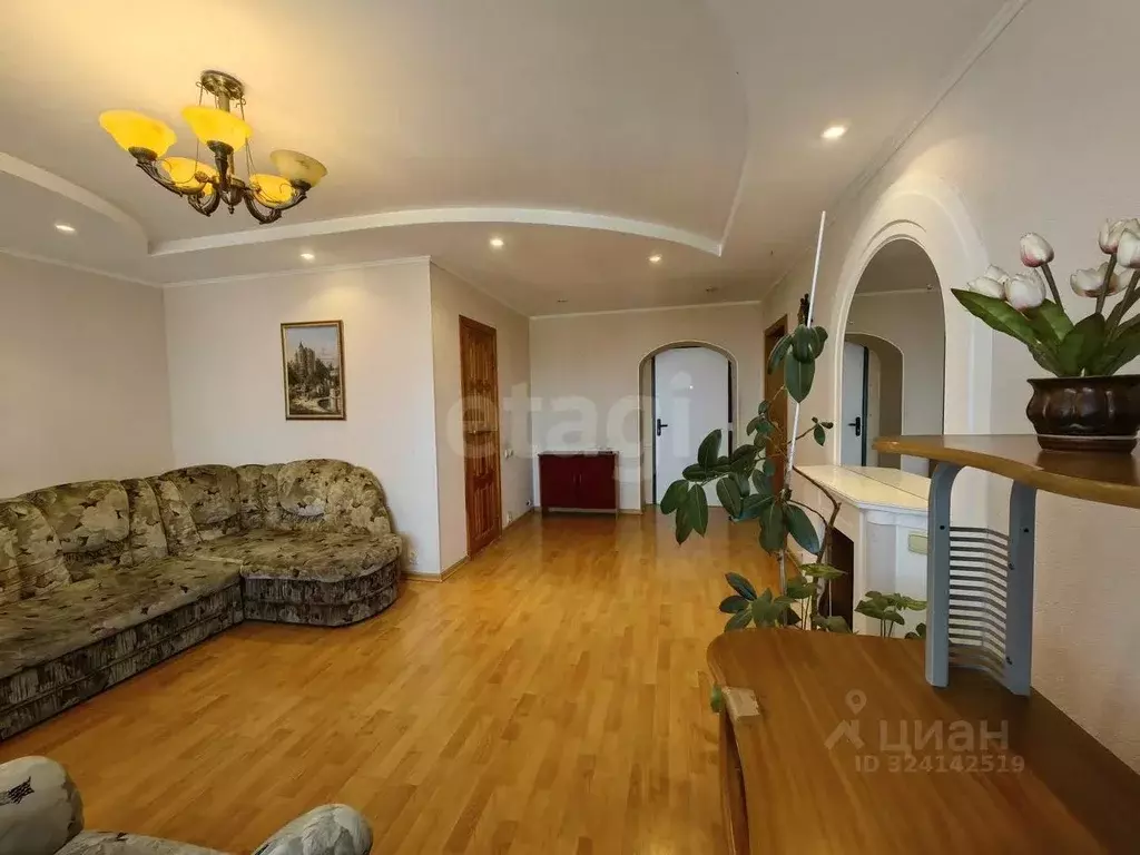 4-к кв. Ульяновская область, Ульяновск ул. Радищева, 151 (104.8 м) - Фото 1