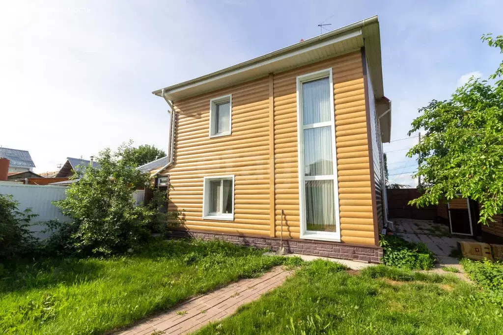 Дом в Тюмень, 2-й Степной переулок (205 м) - Фото 1