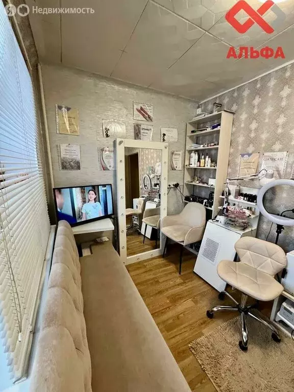 1-комнатная квартира: Киров, улица Защитников Отечества, 56 (30.8 м) - Фото 2