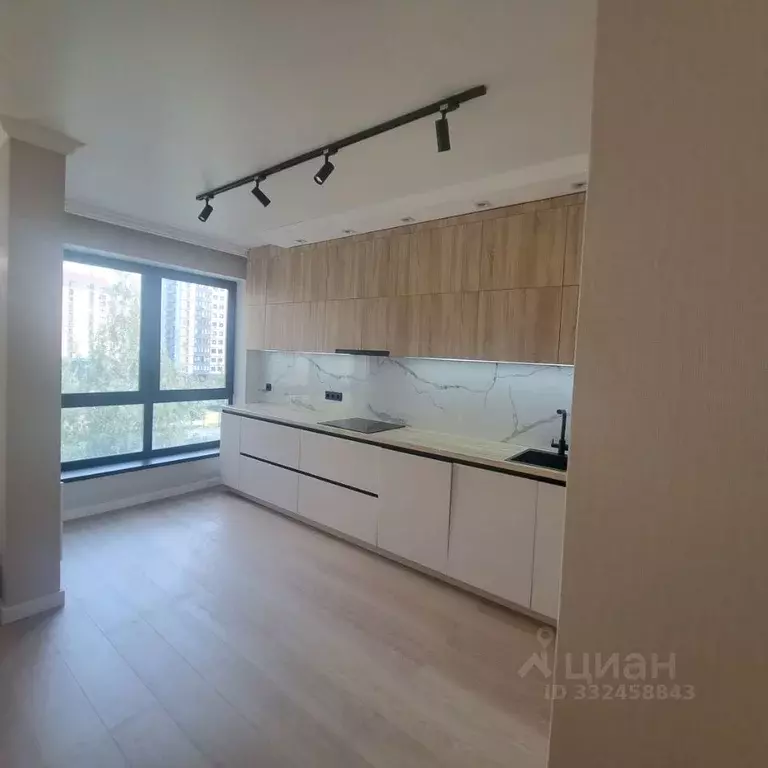 3-к кв. Тюменская область, Тюмень ул. Максима Горького, 68к1 (86.7 м) - Фото 2