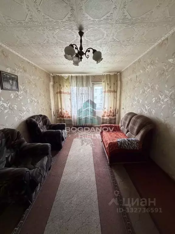 3-к кв. Омская область, Омск Московка мкр, ул. Молодогвардейская, 15 ... - Фото 0